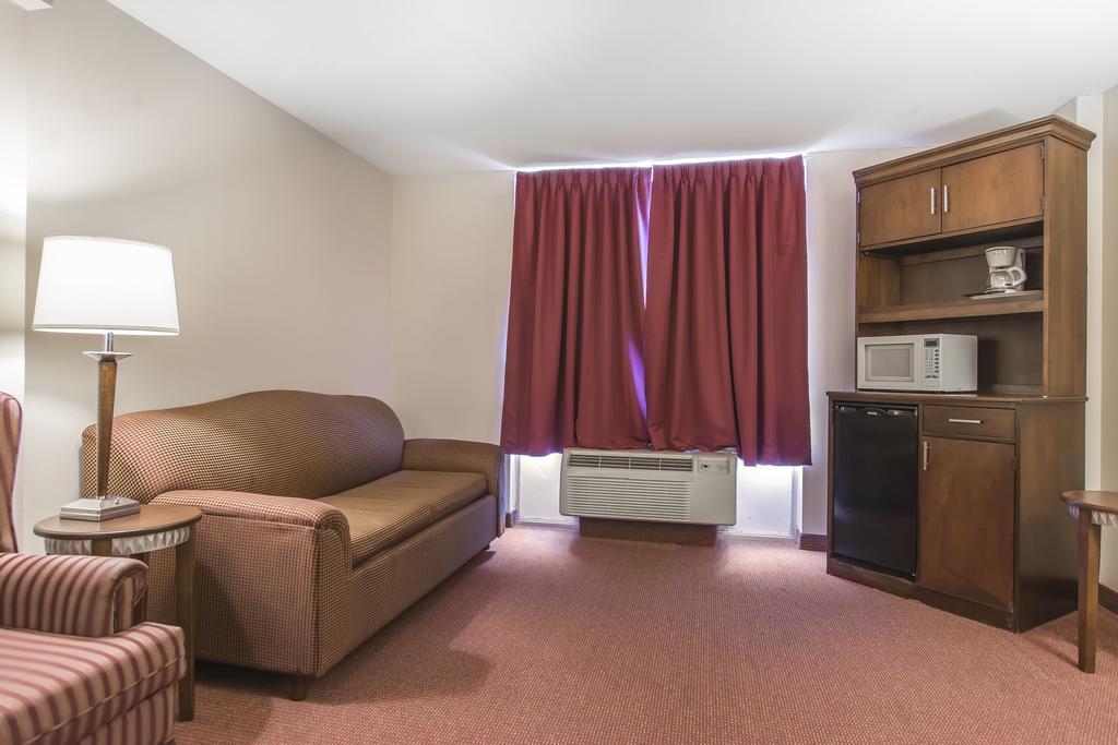Econo Lodge Orillia Exteriör bild