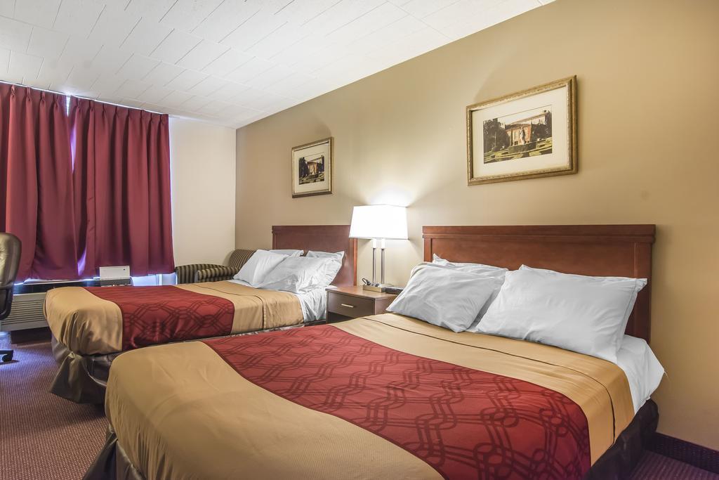 Econo Lodge Orillia Exteriör bild