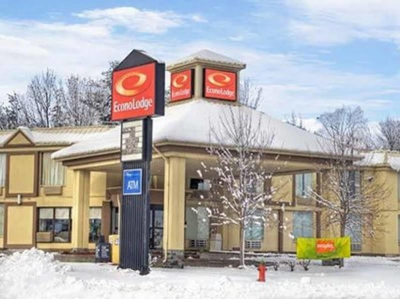 Econo Lodge Orillia Exteriör bild